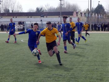 Στα ημιτελικά το 3ο ΕΠΑΛ 2-1 το 5ο ΓΕΛ (video)