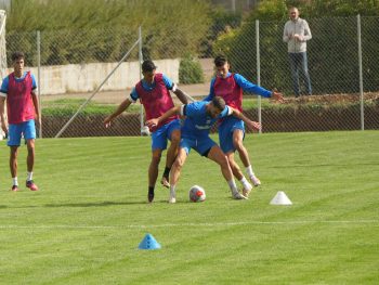 Εκτός με ΑΕΚ  λόγω καρτών οι Σόρια και Λιάσος