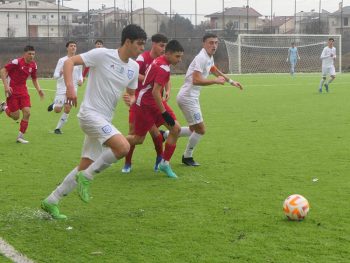 Κ 19, Κ 17, Κ 15: Αγώνες με Ολυμπιακό, Λαμία και Πανσερραϊκό