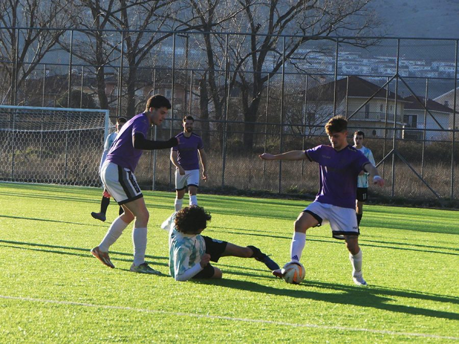 Βαθιά βαθμολογική ανάσα για το Νησί, 2-1 τους Χουλιαράδες (video)